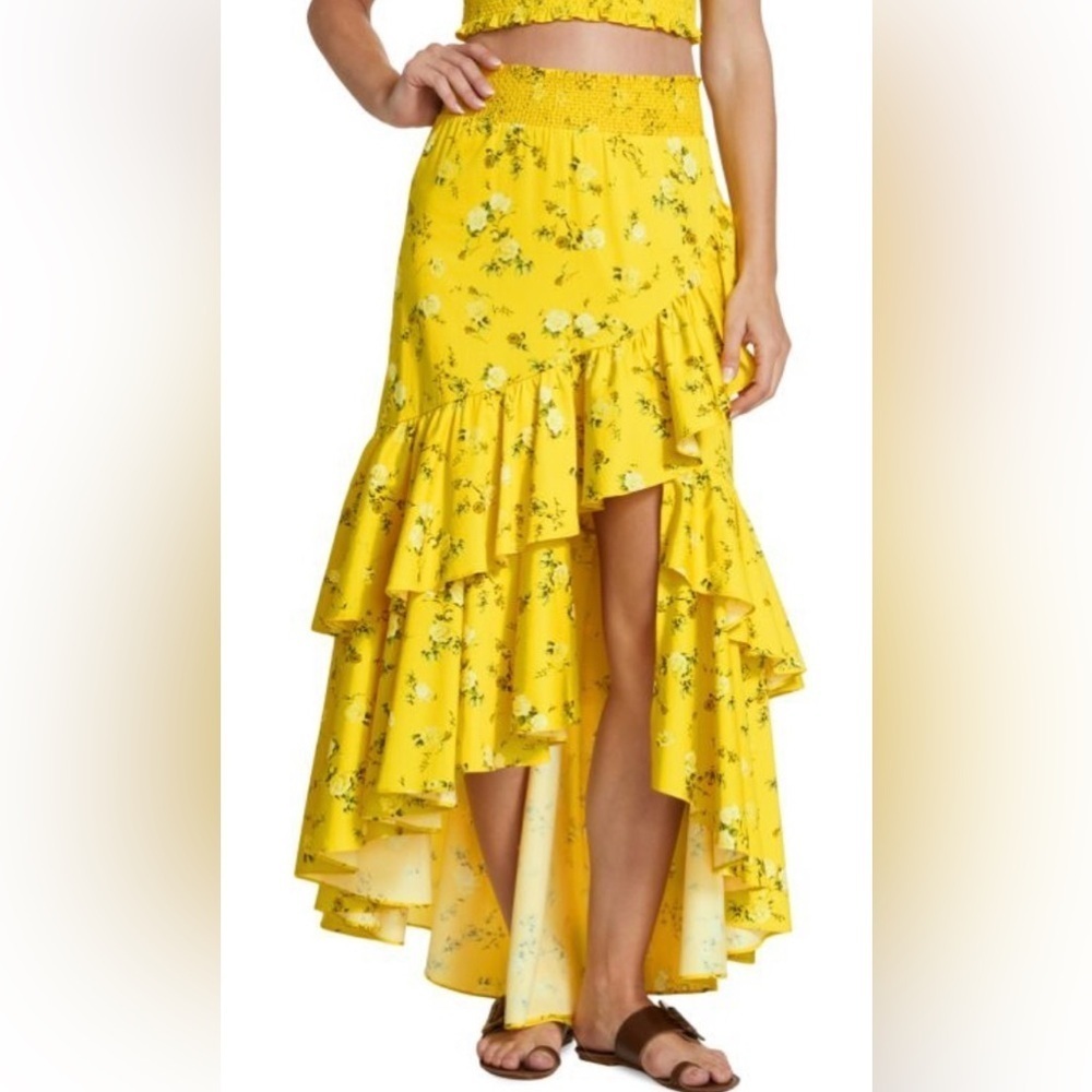 NWT!! Alice + Olivia hi low skirt in size 2. Never worn. - Picture 3 of 9